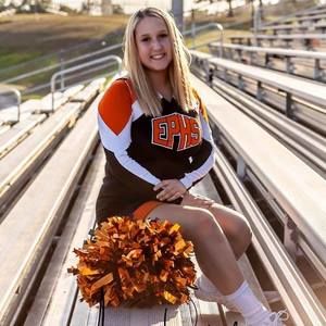 Meet your Posher, Lauren